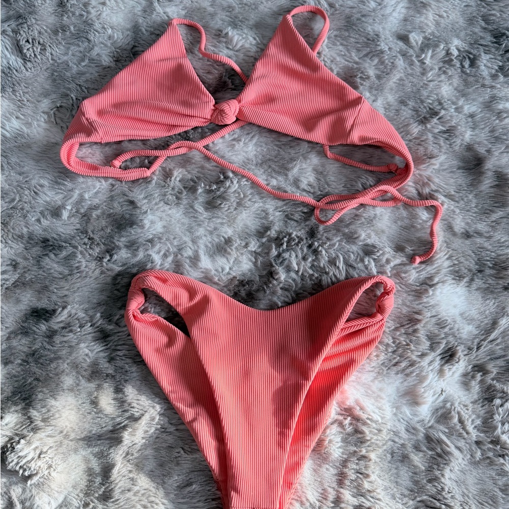 Skatie Coral Bikini Set
